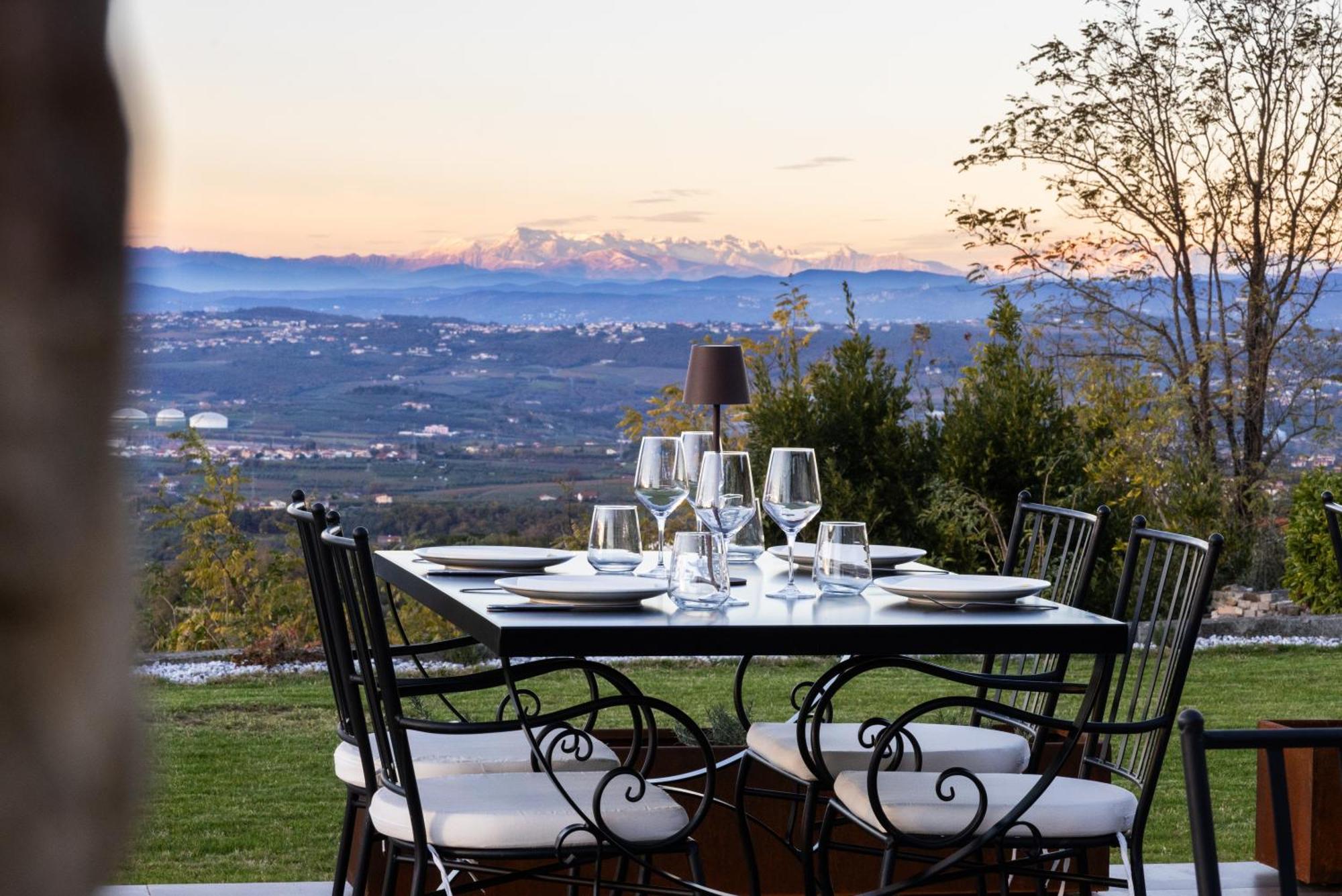 Stok - Rooms, Wine & Restaurant - Marezige, Копер Екстер'єр фото